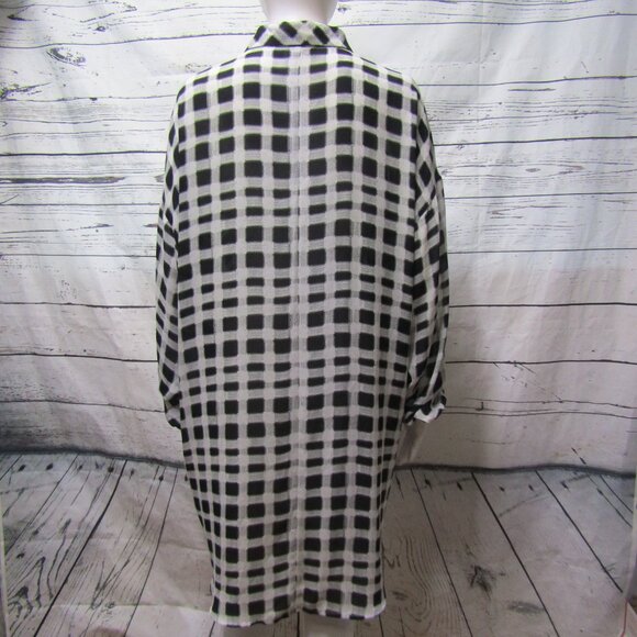 A.N.A. High Low Button Down Shirt - Picture 6 of 12